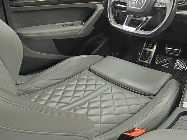 Used 2019 Audi SQ5 Premium Plus AWD/4WD image 33