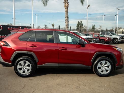 Used 2024 Toyota RAV4 LE image 14