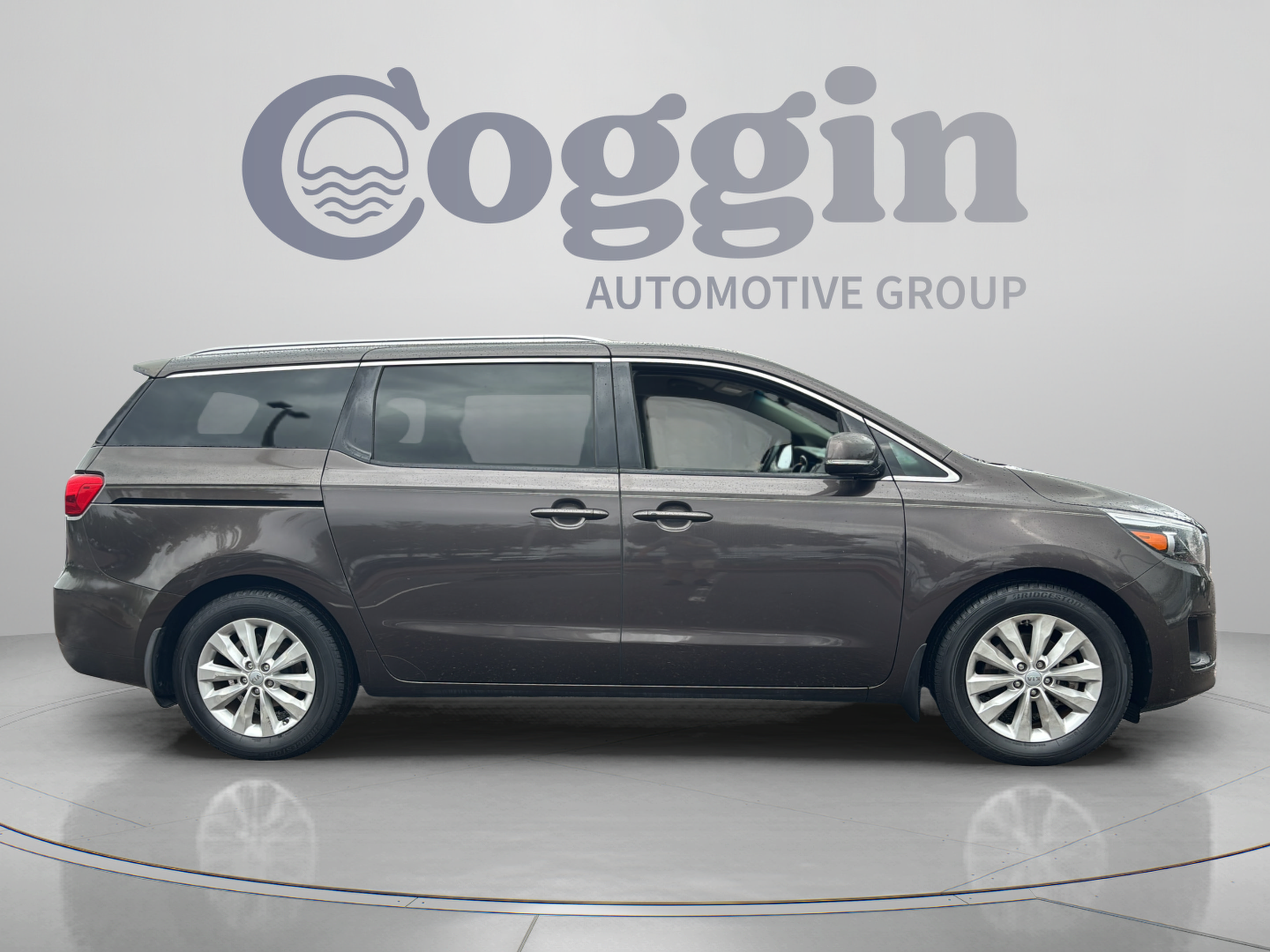 Used 2018 Kia Sedona EX FWD image 6