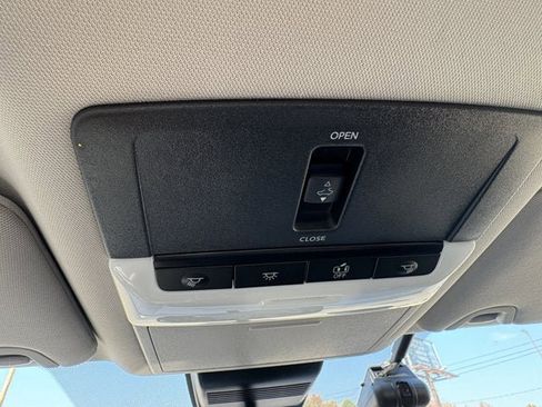 New 2025 Nissan Altima 2.5 SL FWD image 25