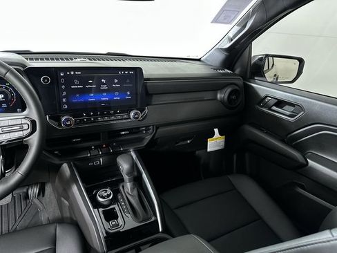 New 2026 Chevrolet Colorado Trail Boss AWD/4WD image 35