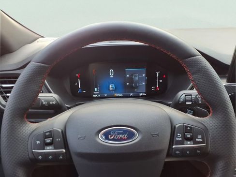 Used 2024 Ford Escape ST-Line w/ Cold Weather Package image 9