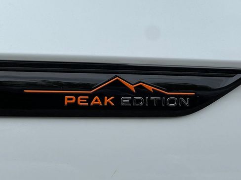 New 2026 Volkswagen Atlas Peak Edition AWD/4WD image 10