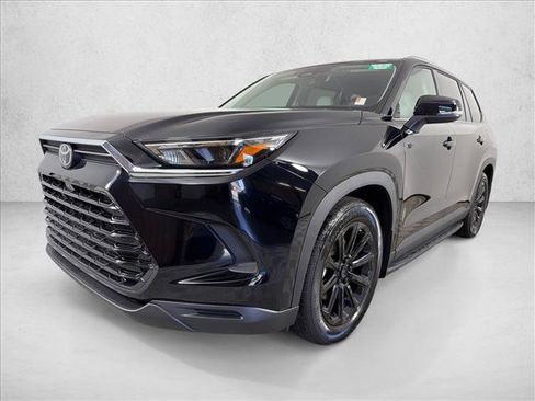 Used 2026 Toyota Grand Highlander XLE FWD image 7