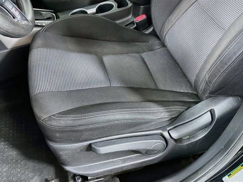 Used 2013 Hyundai Elantra GT FWD image 21