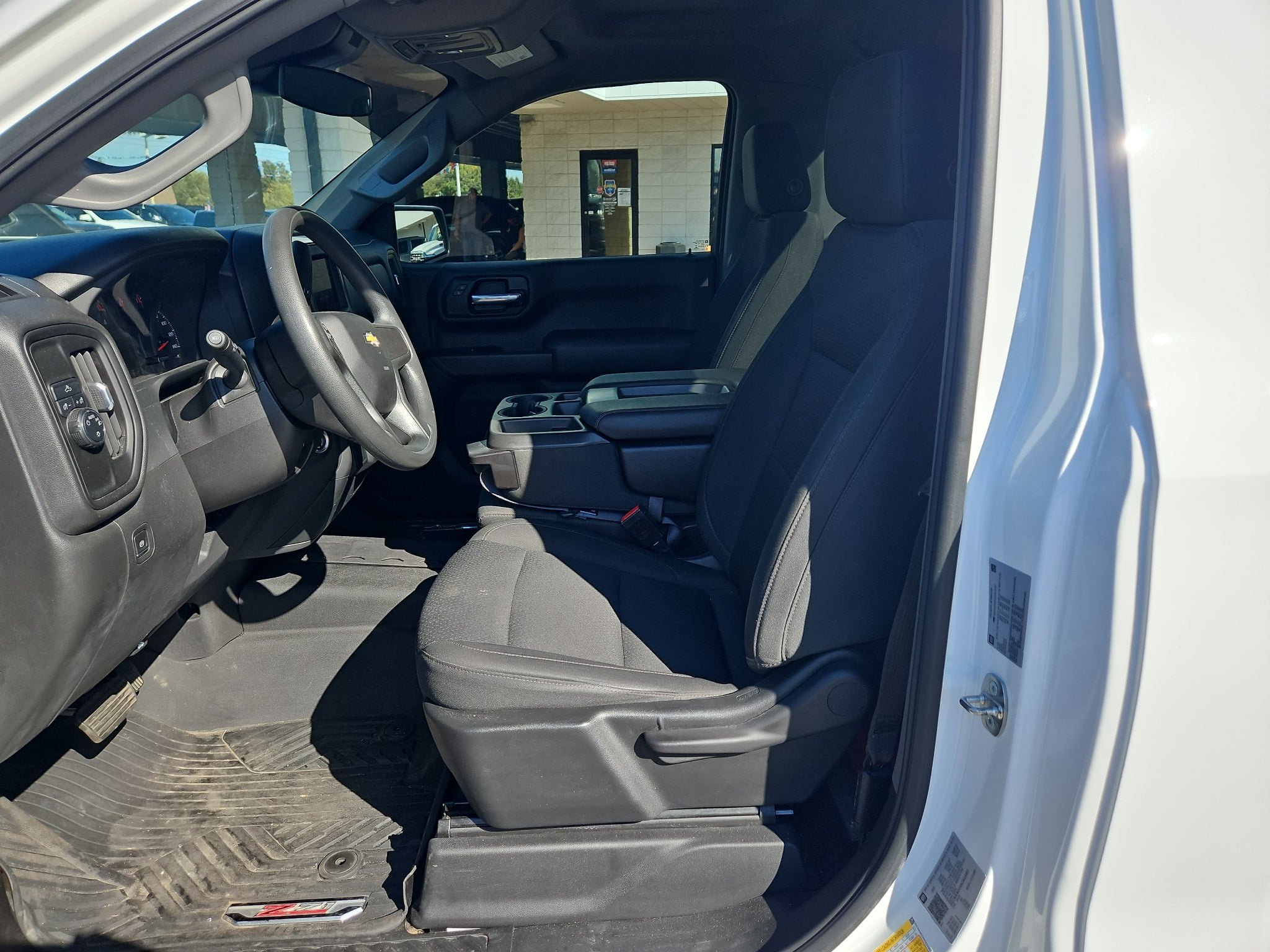 Used 2022 Chevrolet Silverado 1500 W/T RWD image 4