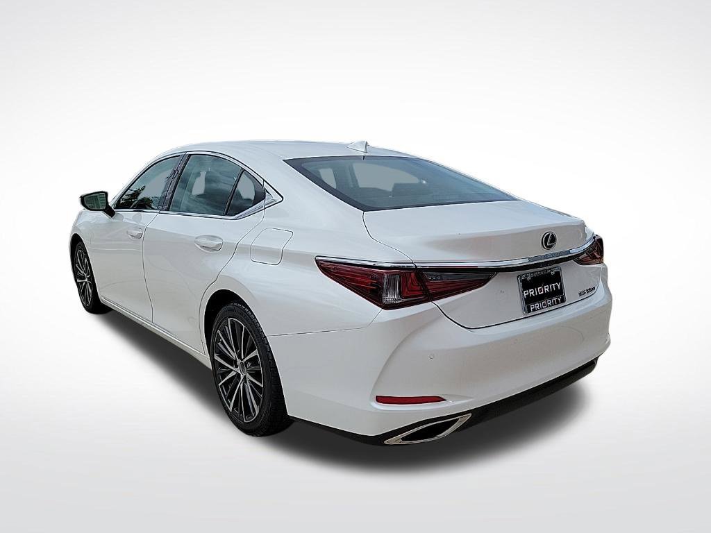 Used 2024 Lexus ES 350 w/ Premium Package FWD image 3