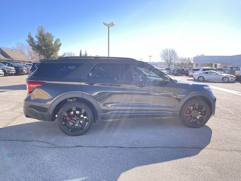 Used 2022 Ford Explorer ST w/ Equipment Group 401A image 8