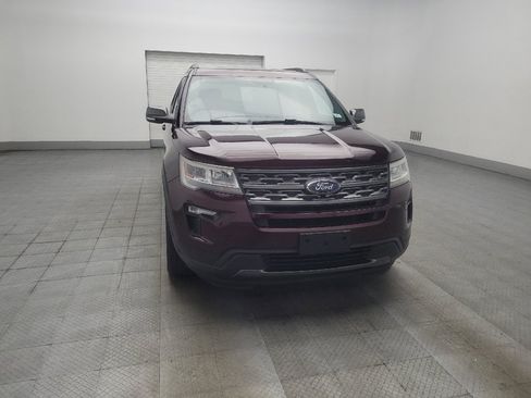 Used 2018 Ford Explorer XLT w/ Equipment Group 202A AWD/4WD image 14