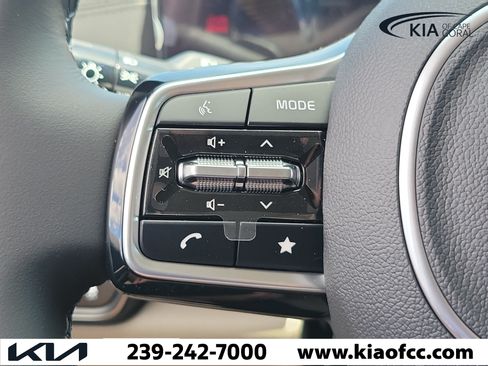 New 2026 Kia Carnival FWD image 25