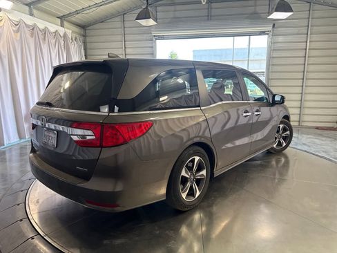 Used 2019 Honda Odyssey Touring image 4