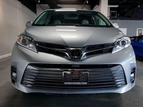 Used 2019 Toyota Sienna XLE Premium FWD image 20