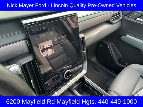 Used 2024 GMC Acadia AT4 w/ Luxury Package image 14