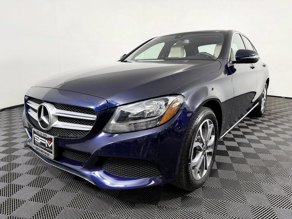 Used 2018 Mercedes-Benz C 300 4MATIC Sedan image 3