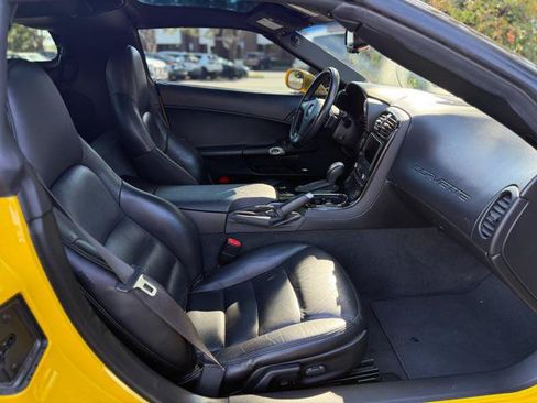 Used 2008 Chevrolet Corvette Coupe w/ Preferred Equipment Group RWD image 18