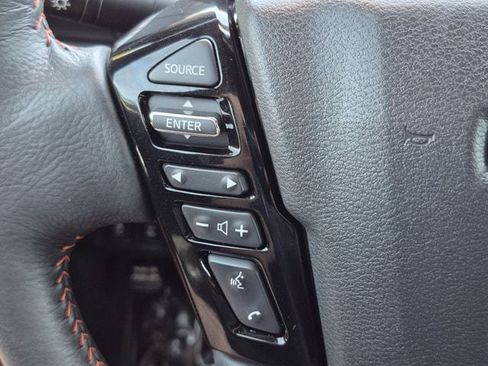 Certified 2025 Nissan Frontier PRO-4X AWD/4WD image 12