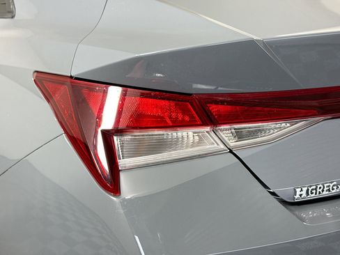 Used 2023 Hyundai Elantra SEL w/ Convenience Package FWD image 36