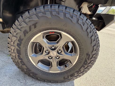 Used 2011 Jeep Wrangler Sport AWD/4WD image 17
