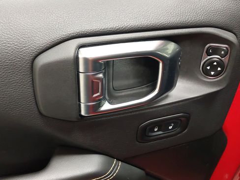 Used 2025 Jeep Wrangler Sahara w/ Safety Group AWD/4WD image 25