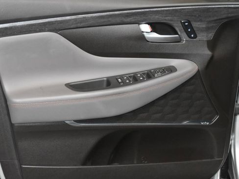 Used 2019 Hyundai Santa Fe FWD image 4