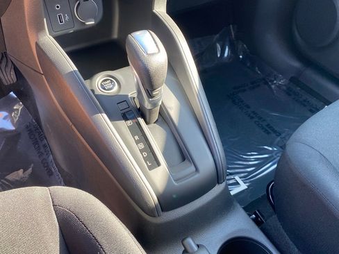 New 2025 Nissan Kicks Play S image 29