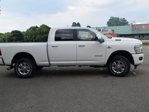 Used 2023 RAM 3500 Laramie AWD/4WD image 7