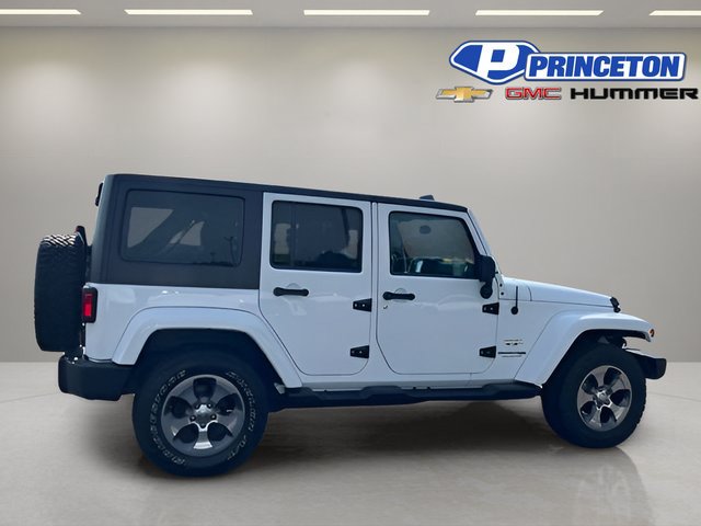 Used 2018 Jeep Wrangler Unlimited Sahara w/ Max Tow Package AWD/4WD image 8