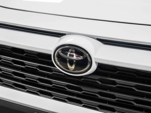 Certified 2024 Toyota RAV4 XLE w/ Convenience Package FWD image 9