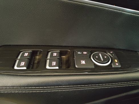 Used 2020 Kia Sorento AWD V6 image 27