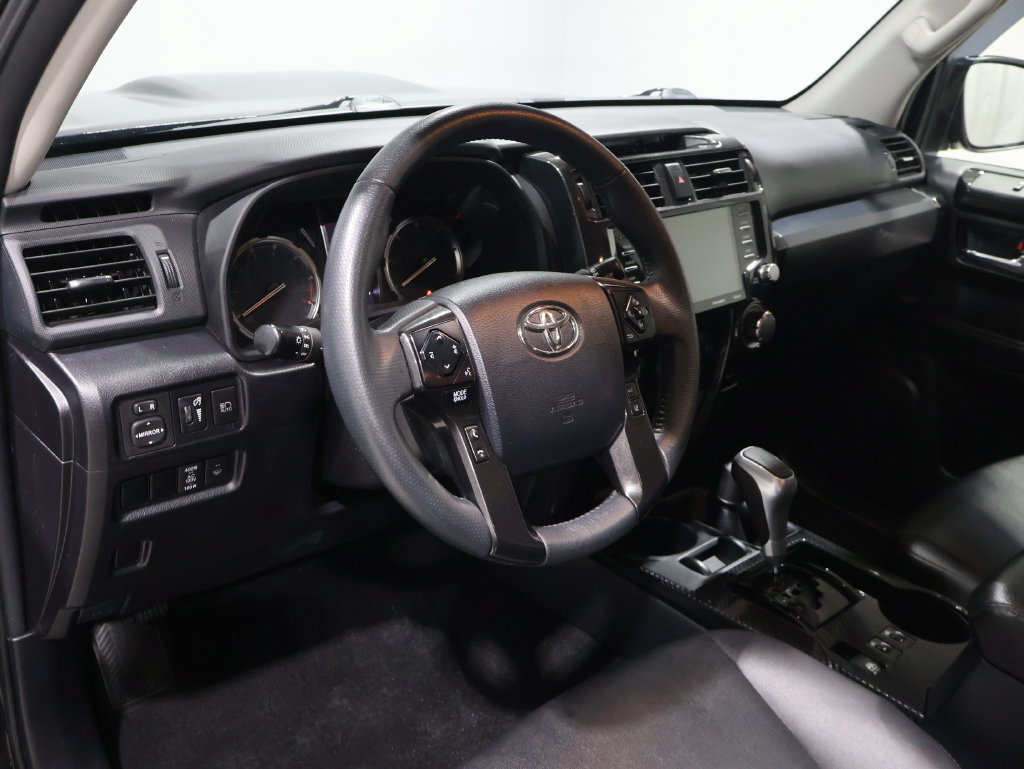 Used 2022 Toyota 4Runner TRD Off-Road Premium w/ Moonroof Package AWD/4WD image 16