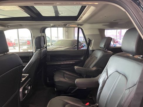 Used 2018 Ford Expedition Platinum image 20