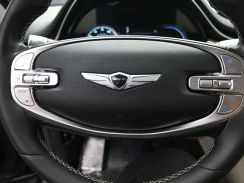 Used 2024 Genesis GV70 2.5T AWD/4WD image 14