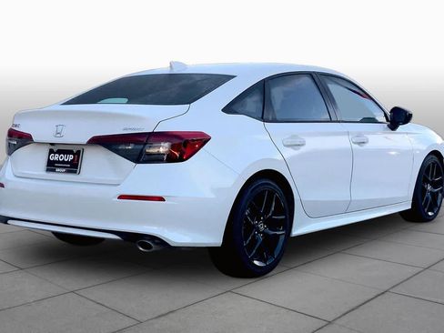 Used 2025 Honda Civic Sport image 13