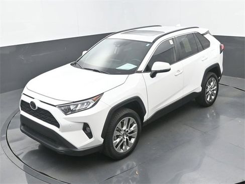 Used 2019 Toyota RAV4 XLE Premium w/ Advanced Technology Package image 33