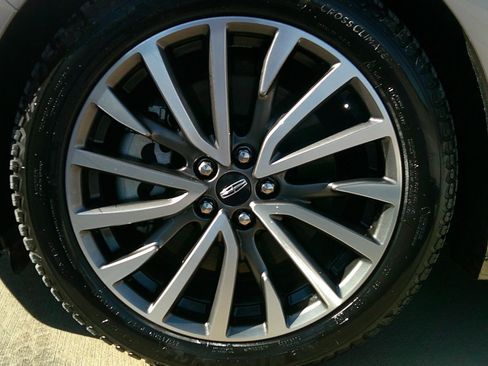 Used 2019 Lincoln Continental Select image 50