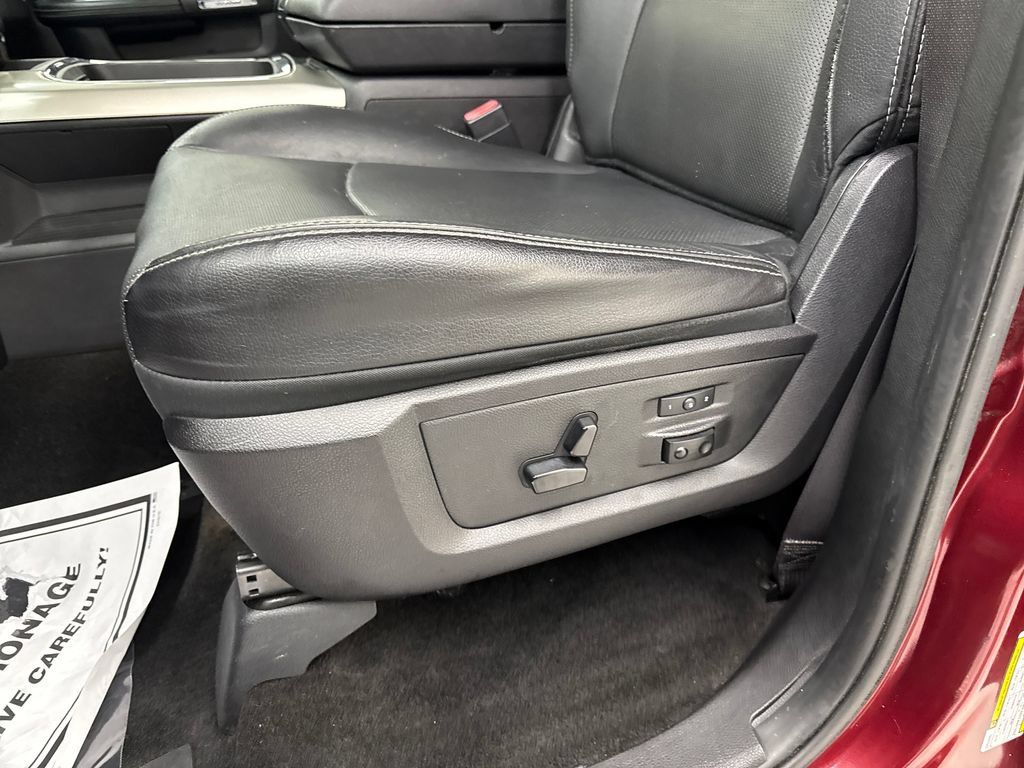 Used 2016 RAM 1500 Laramie w/ Convenience Group AWD/4WD image 14