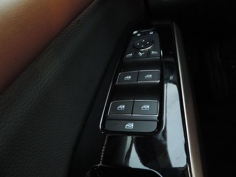 New 2025 Nissan Pathfinder Platinum w/ Cargo Package image 26