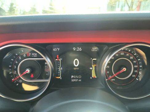 Used 2021 Jeep Wrangler Unlimited Rubicon w/ Uconnect 4C Nav & Sound Group AWD/4WD image 15