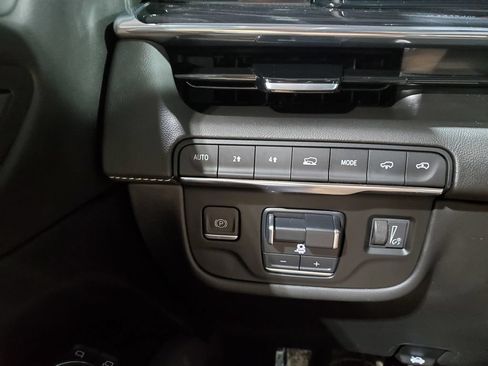 Used 2023 Cadillac Escalade Sport w/ Touring Package AWD/4WD image 44