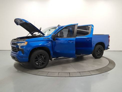 Used 2024 Chevrolet Silverado 1500 RST AWD/4WD image 13