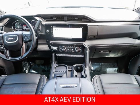 Used 2025 GMC Sierra 2500 AT4X w/ AT4X AEV Edition AWD/4WD image 11