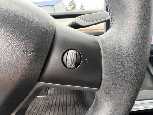 Used 2021 Tesla Model 3 Standard Range Plus RWD image 29