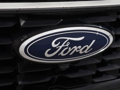 Used 2023 Ford Escape Platinum image 21