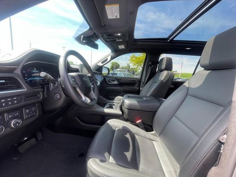 Used 2024 Chevrolet Suburban Z71 w/ Z71 Off-Road Package AWD/4WD image 10