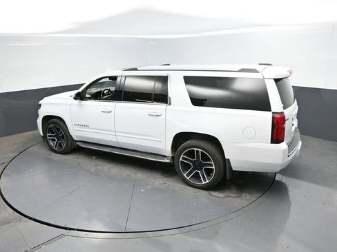 Used 2018 Chevrolet Suburban Premier AWD/4WD image 51