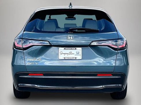 Used 2023 Honda HR-V LX image 6