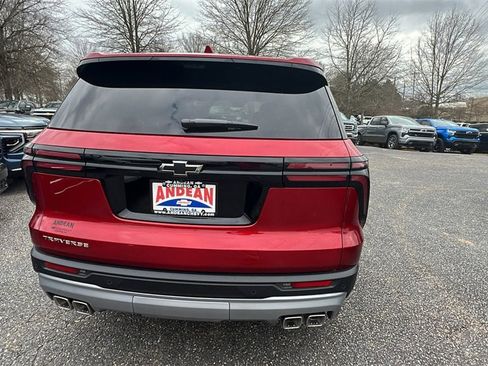 New 2026 Chevrolet Traverse LT w/ Sun and Wheel Package image 6