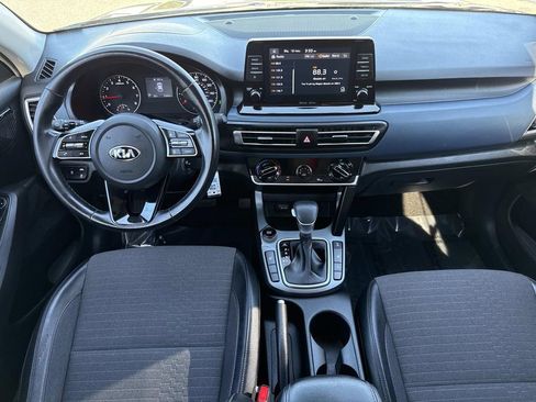 Used 2021 Kia Seltos S image 19