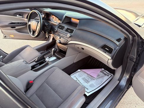 Used 2011 Honda Accord LX image 25