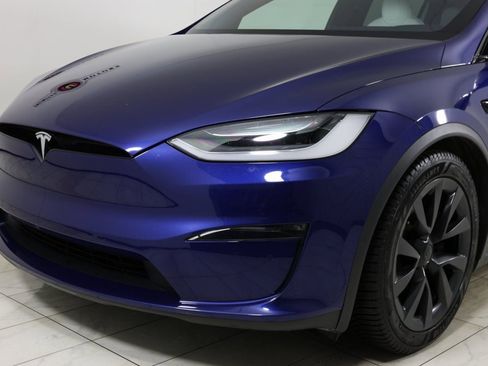 Used 2022 Tesla Model X image 47